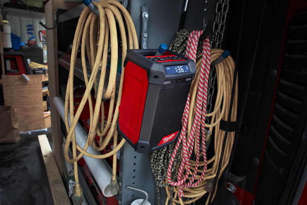 Akumuliatorinis radijas M12 RCDAB+0 Akumuliatorinis radijas M12 RCDAB+0 - Image 11