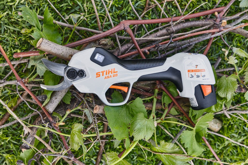 Sekatorius akumuliatorinis STIHL ASA 20 komplektas su įkrov. AL 1 ir akum. AS 2 Sekatorius akumuliatorinis STIHL ASA 20 komplektas su įkrov. AL 1 ir akum. AS 2 - Image 21