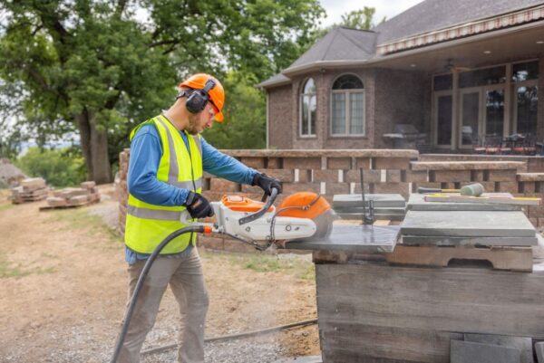 Pjaustytuvas akumuliatorinis STIHL TSA 300 (be akum. ir krov.)