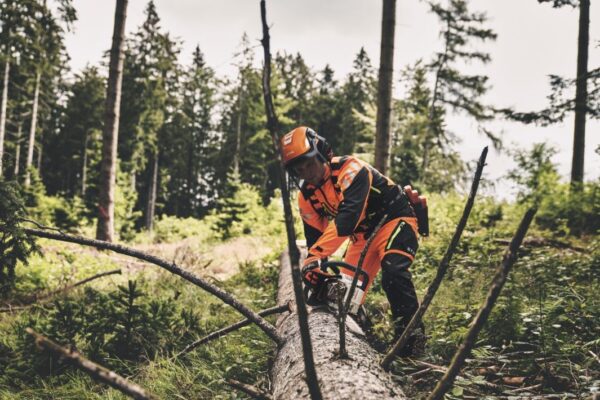 Motorinis pjūklas STIHL MS 400.0 C-M VW - Image 9