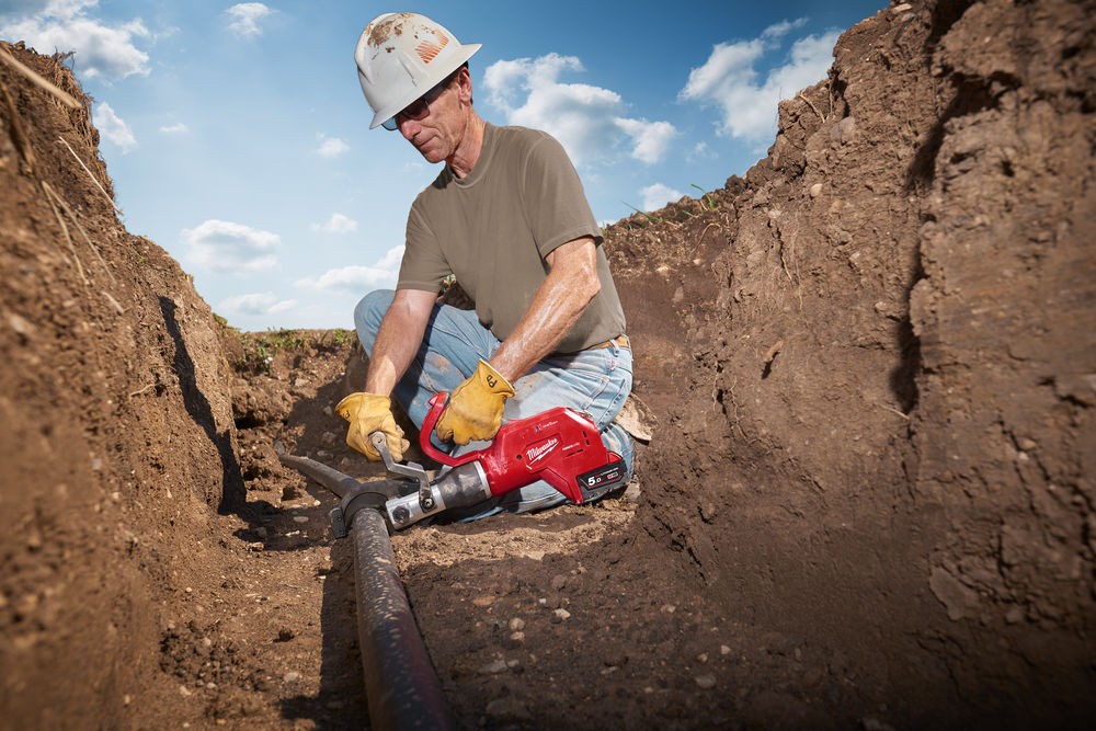 Akumuliatorinis nuotolinis kabelių kirptuvas su pultu M18 HCC75R-502C