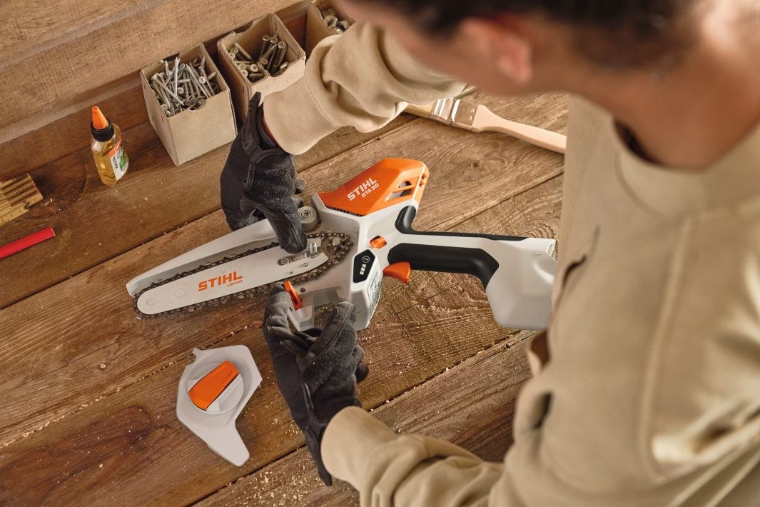 Genėtuvas šakų grandininis akumuliatorinis STIHL GTA 30.0 SET (su 2 x AS 2 ir AL 5-2) - Image 9