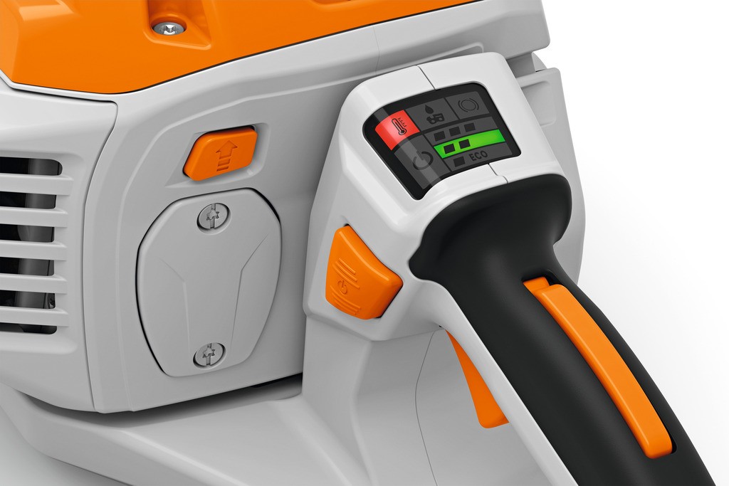 Akumuliatorinis pjūklas STIHL MSA 300.1 C-O (su juost. ir gr.)