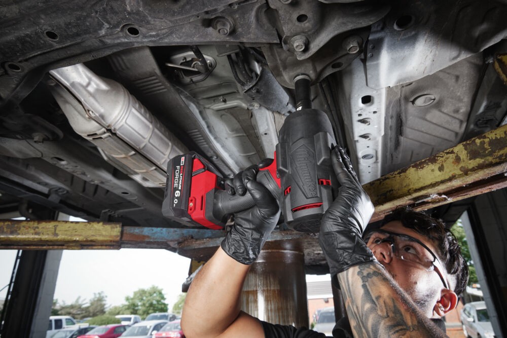 Akumuliatorinis veržliasukis M18 FHIWF2F12MC-502X su prožektorium ir liemene - Image 7