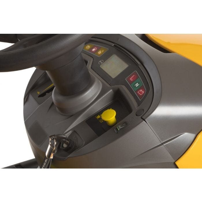 Traktoriukas STIGA Tornado 7108 W (ST 700 Twin, 108 cm) - Image 9