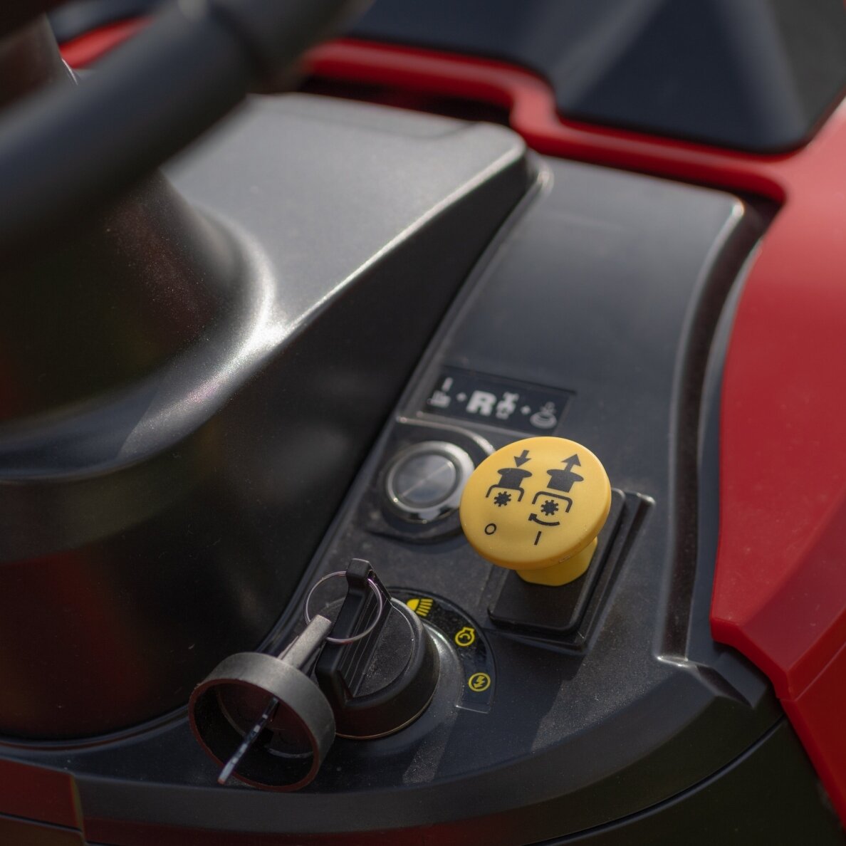 BLUE BIRD TR SL 108H VEJOS TRAKTORIUKAS - Image 18