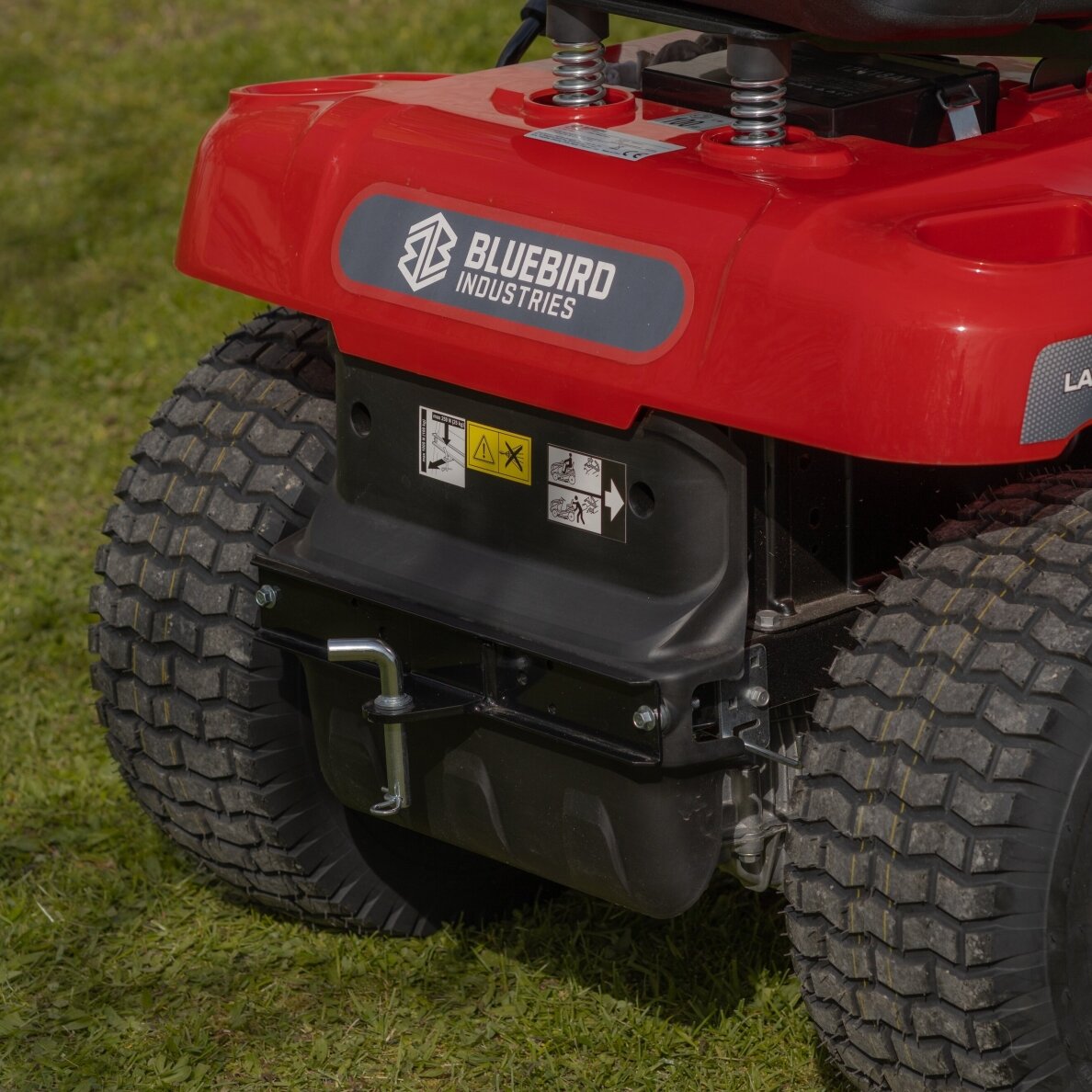 BLUE BIRD TR SL 108H VEJOS TRAKTORIUKAS