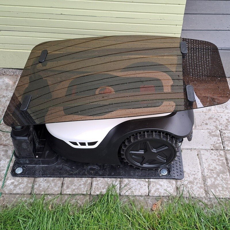 Įkrovimo stotelės stogelis Sunseeker robotams