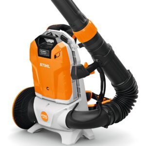 STIHL BGA 300 pūtiklis su AR 2000 L akumuliatoriumi ir priedais STIHL BGA 300 pūtiklis su AR 2000 L akumuliatoriumi ir priedais