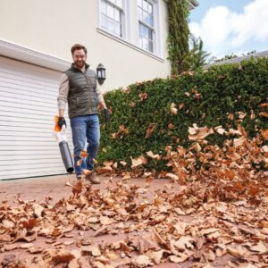 Nupūtėjas akumuliatorinis Compact STIHL BGA 50.0 (be akum. ir krov.) Nupūtėjas akumuliatorinis Compact STIHL BGA 50.0 (be akum. ir krov.)