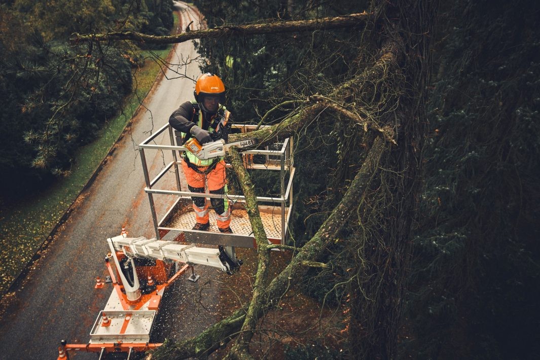 Akumuliatorinis pjūklas STIHL MSA 190.0 T (su juost. ir gr.) Akumuliatorinis pjūklas STIHL MSA 190.0 T (su juost. ir gr.)