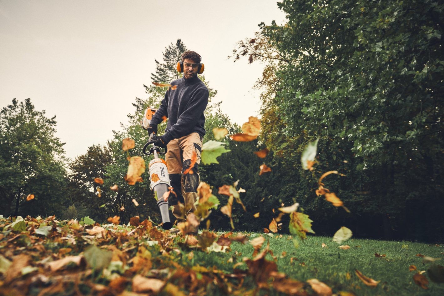 Įrenginys kombi akumuliatorinis STIHL KMA 200.0 R (be akum. ir krov.) Įrenginys kombi akumuliatorinis STIHL KMA 200.0 R (be akum. ir krov.) - Image 5
