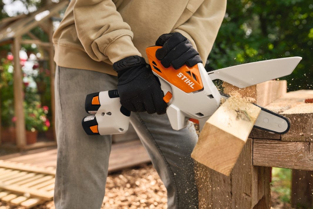 Genėtuvas šakų grandininis akumuliatorinis STIHL GTA 30.0 SET (su 2 x AS 2 ir AL 5-2) Genėtuvas šakų grandininis akumuliatorinis STIHL GTA 30.0 SET (su 2 x AS 2 ir AL 5-2) - Image 7