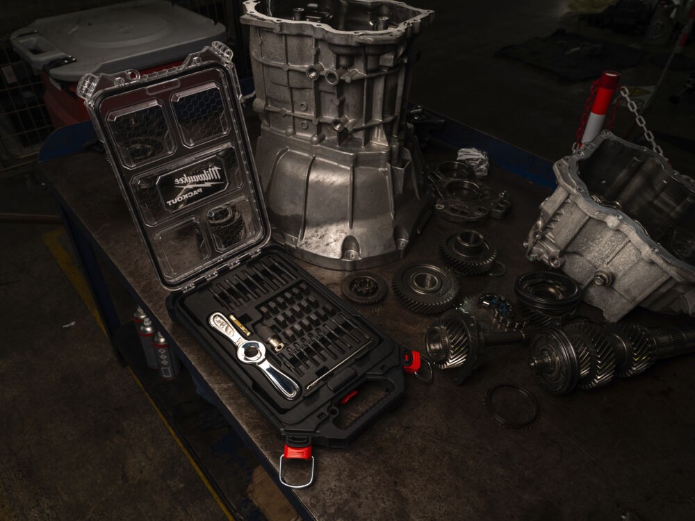 Sriegiklių ir sriegpjovių su rankena komplektas 38vnt Packout lagamine (metriniai) Sriegiklių ir sriegpjovių su rankena komplektas 38vnt Packout lagamine (metriniai) - Image 4