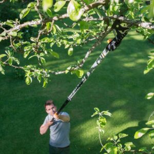 Fiskars teleskopinis genėtuvas UPN86 Fiskars teleskopinis genėtuvas UPN86