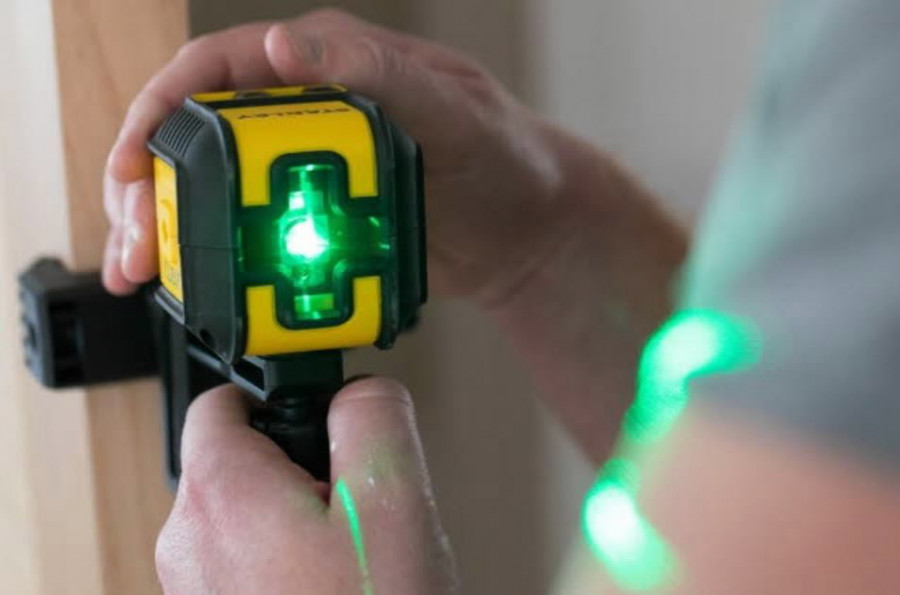 Lazerinis nivelyras CUBIX green su dėklu ir spaustuvu, Stanley Lazerinis nivelyras CUBIX green su dėklu ir spaustuvu, Stanley - Image 2