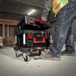 Padas su 4 ratukais PACKOUT sistemos